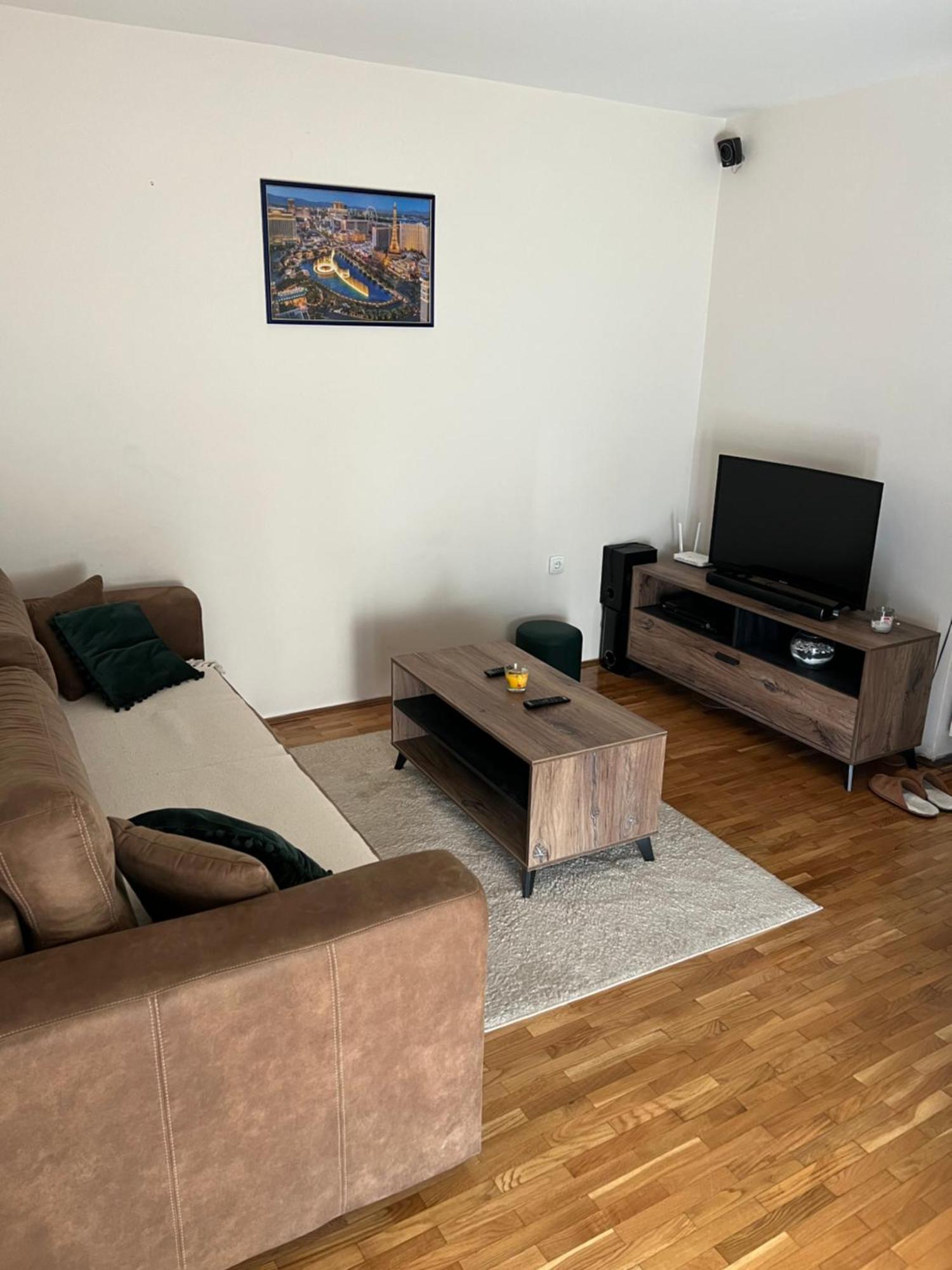 Sad Apartman Ni 외부 사진